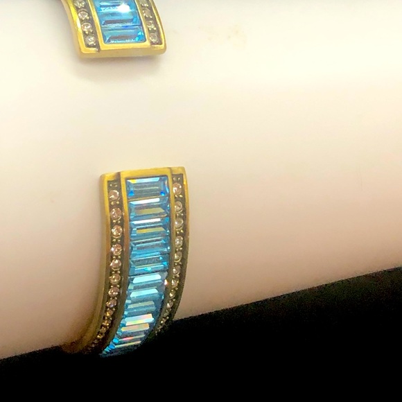 Heidi Daus 🆕 “Captivating Gigi” bangle baguettes bracelet M/L - Picture 8 of 11